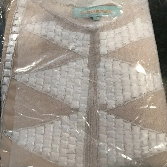 Embellished Sleeveless Tunic Sequin Top - Picture 4 of 5